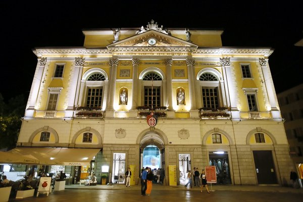 Location poestate patio palazzo civico lugano.original.x
