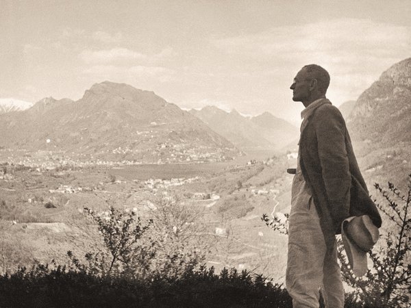 3. hermann hesse a montagnola 1937. foto martin hesse. copyright martin hesse erben