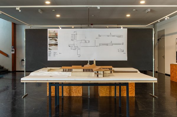 Mostra carloni 1