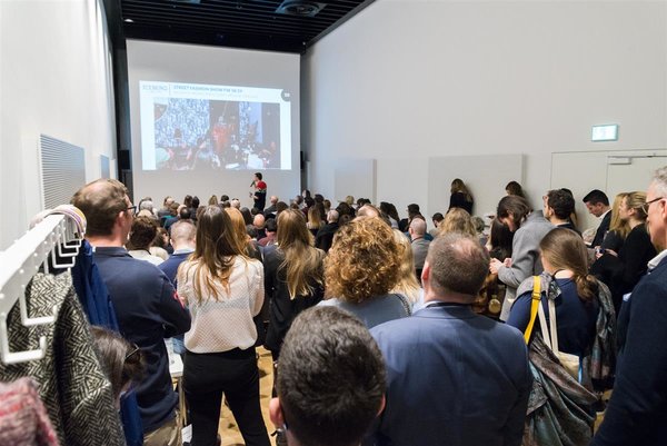 1200 sala46 luganolac 6735650 18219 1
