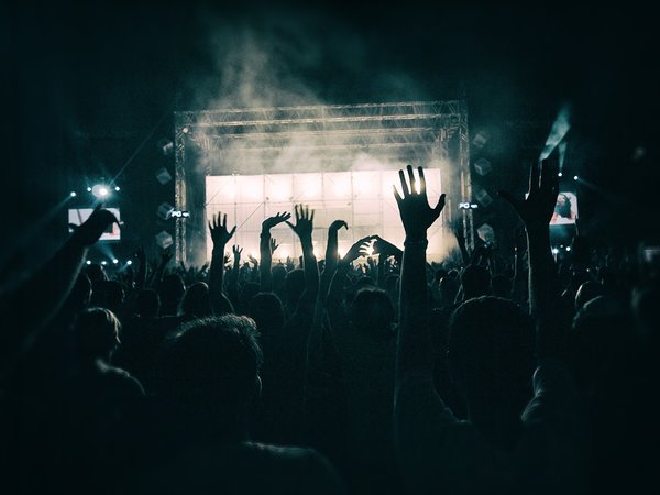 Crowd 1056764 1280