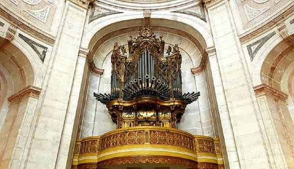 Church organ 3401780 340