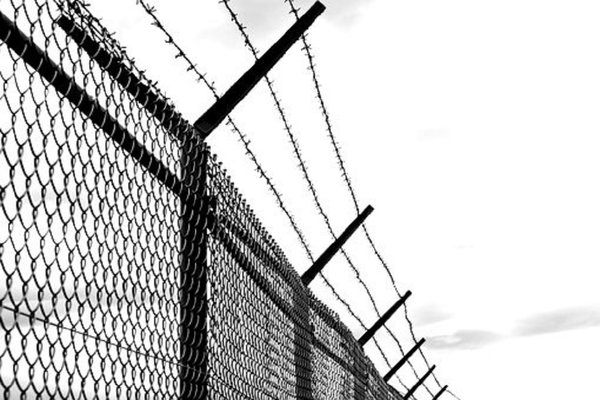Barbed wire 1589178 340