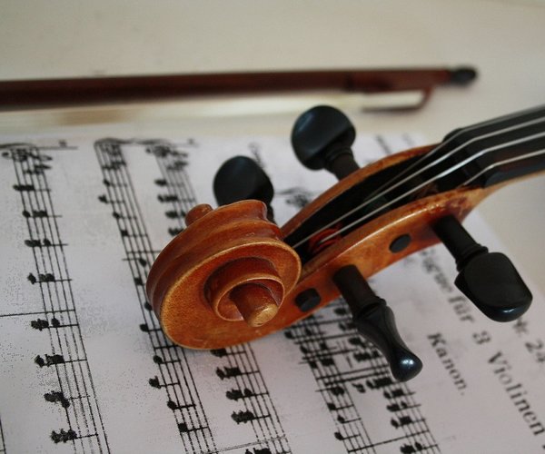 Violin 3131551 1280