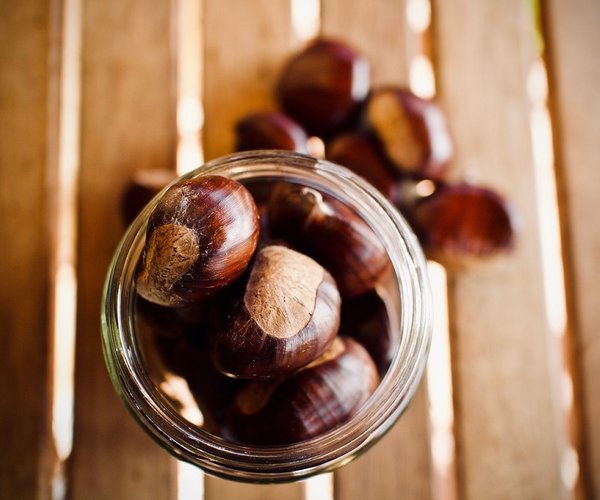 Chestnuts 3783507 1280