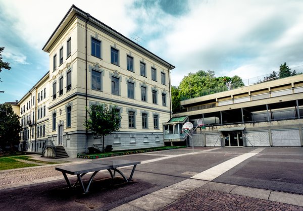 Scuola elementare molino nuovo rabaglio