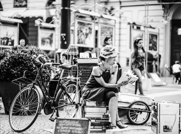 Lettrice vis a vis %28c%29andreagrimaldi