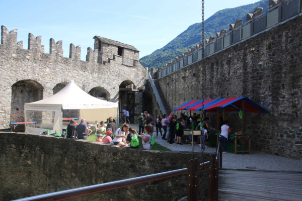 5d025d26584e5 passeggiata1