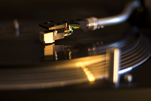 Turntable 1822103 1280