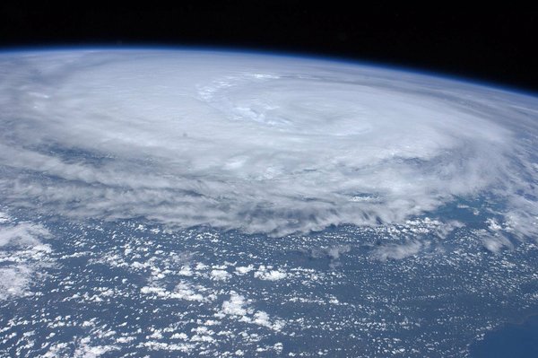 Hurricane 11100 1280