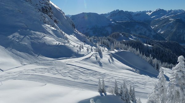 Skiing 71473 1280