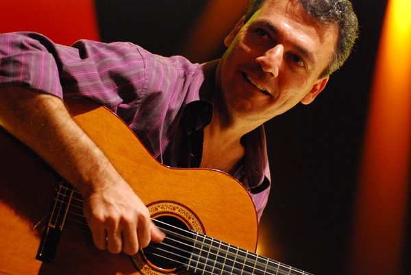 02. luiz meira acompanhando gal costa %282445205623%29