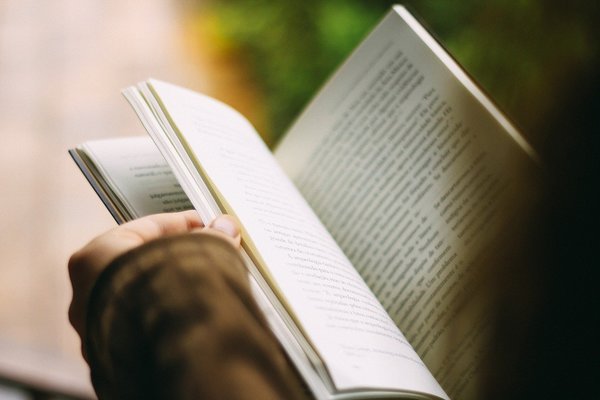 Books 1149959 1280