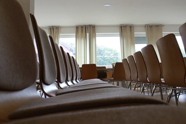 Chairs 380318 1280
